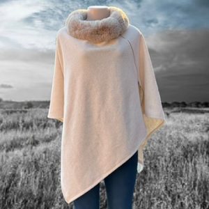 Cream Poncho with faux fur